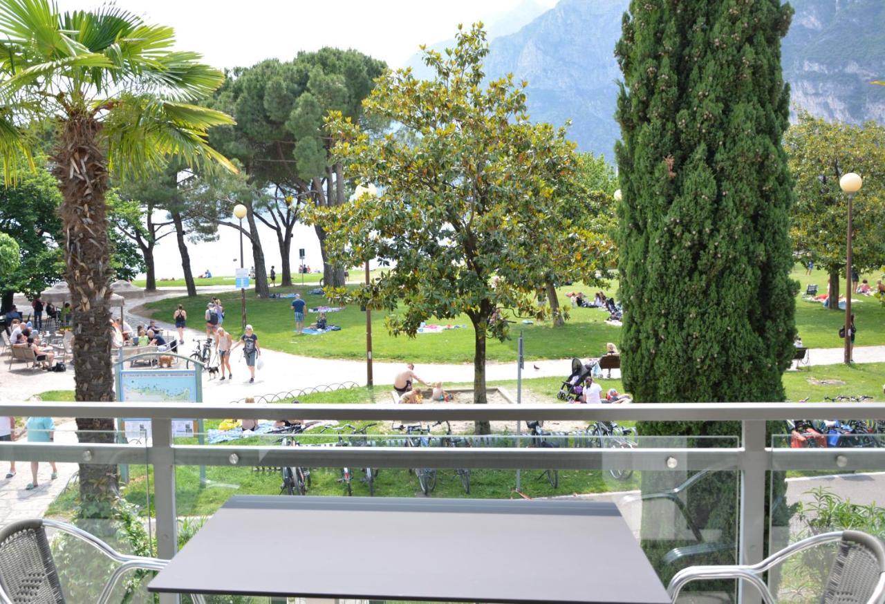 Terrazza Sul Lago Riva del Garda Eksteriør billede